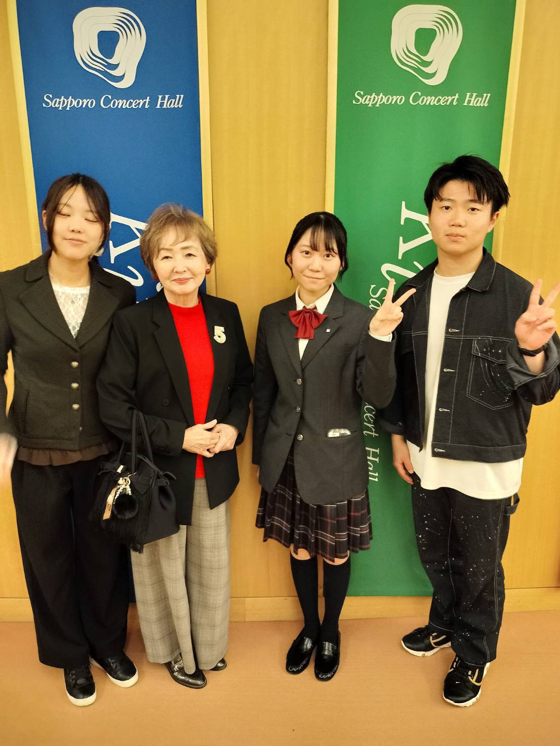 札幌コンサートホールKitaraで撮影した演奏会当日の記念写真